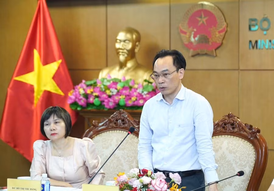 mong muon cac tac pham du thi se de cap den nhung van de co tinh he thong tac dong lau dai hinh 1