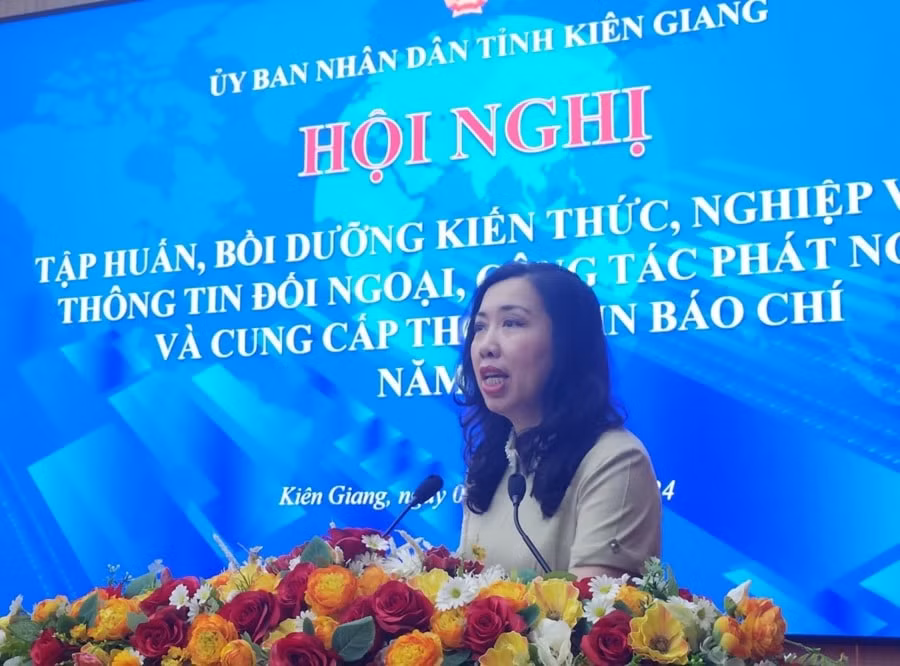 kien giang boi duong kien thuc ve cong tac phat ngon va cung cap thong tin bao chi hinh 1