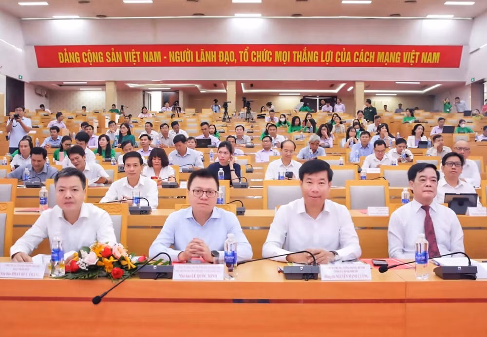 binh phuoc to chuc hoi thao bao dang tuyen truyen xay dung dang ve dao duc hinh 1