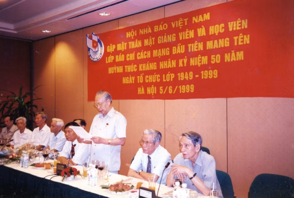 truong day lam bao huynh thuc khang nhung hinh anh dang nho hinh 7