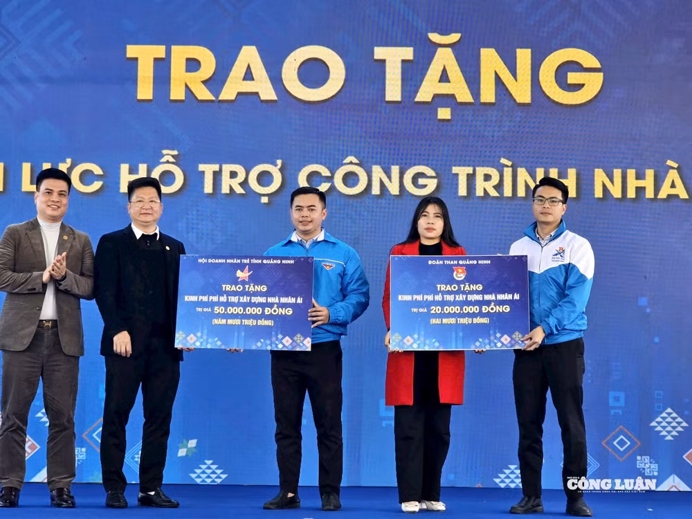 7-tuoi-tre-quang-ninh-thi-dua-mung-dang-doan(1).jpg