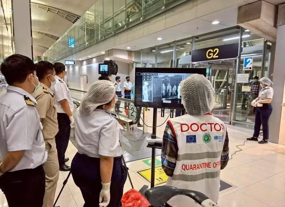 Du khách đến Thái Lan có triệu chứng sốt cao hoặc các triệu chứng nghi ngờ nhiễm virus Nipah sẽ được chuyển đến các cơ sở cách ly. Ảnh: Chính phủ Thái Lan