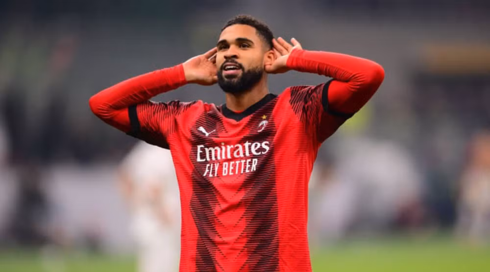 Cựu sao Chelsea, Ruben Loftus-Cheek, được chào mời trở lại Ngoại hạng Anh khoác áo Quỷ đỏ
