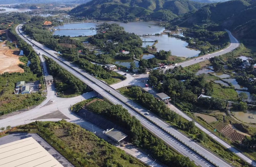 cao tốc nội bài