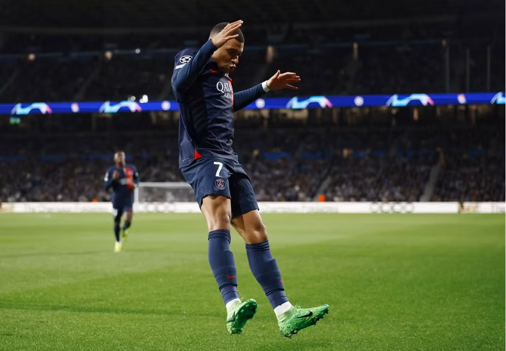 danh bai sociedad 2 1 psg gianh ve vao tu ket champions league hinh 1
