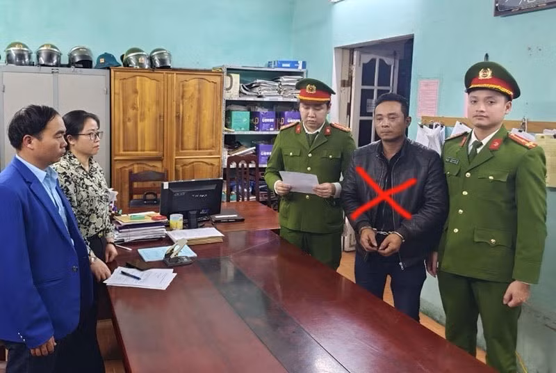 tam giam tai xe xe container trong vu 5 nguoi tu nan tren quoc lo 2 o tuyen quang hinh 1