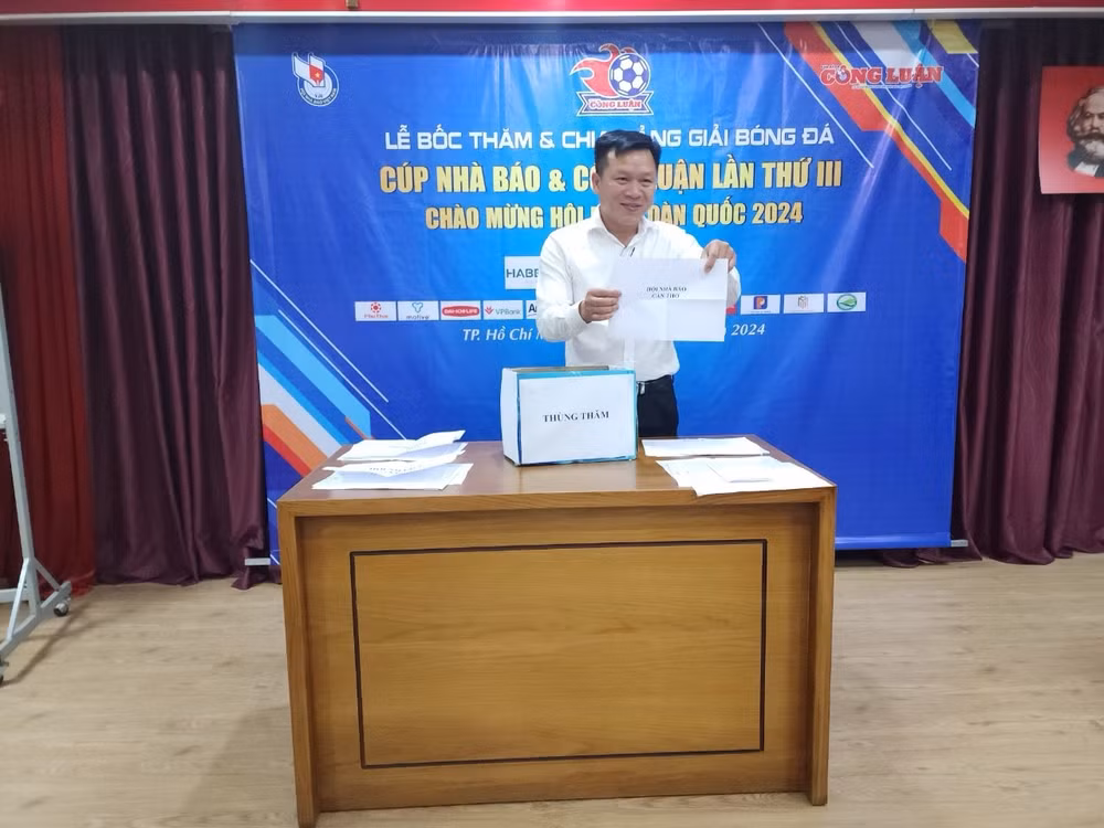 boc tham chia bang giai bong da cup nha bao cong luan lan thu iii hinh 4