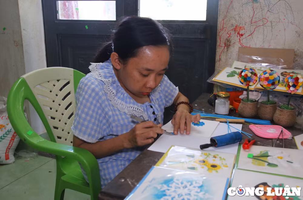 nghi luc phi thuong cua nguoi phu nu ti hon hinh 1