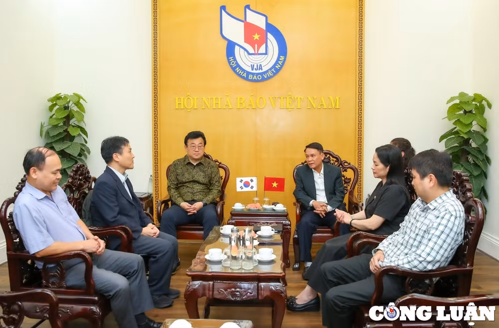 that chat hon nua moi quan he hop tac giua hoi nha bao viet nam hoi nha bao han quoc hinh 1