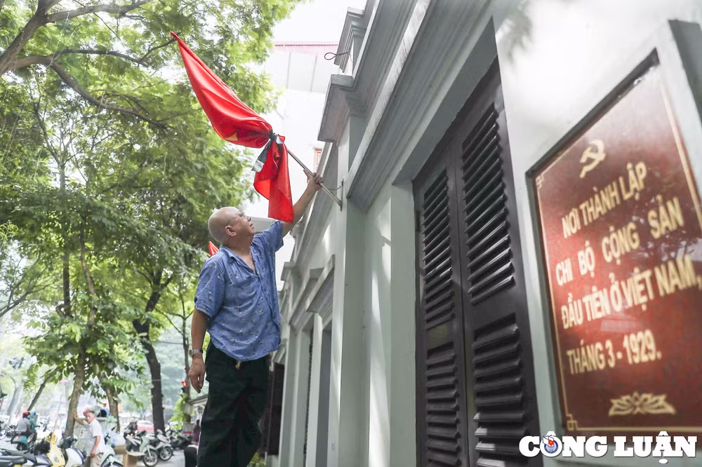 nguoi dan o ha noi treo co ru tuong nho tong bi thu nguyen phu trong hinh 7