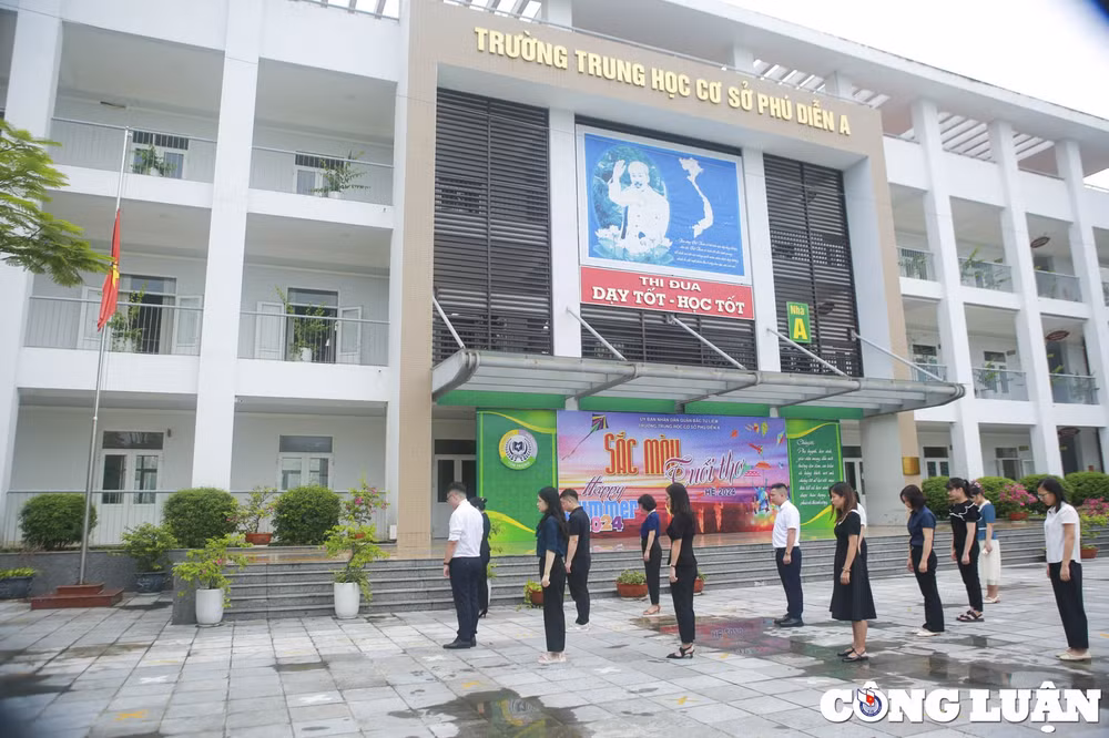 nguoi dan o ha noi treo co ru tuong nho tong bi thu nguyen phu trong hinh 3