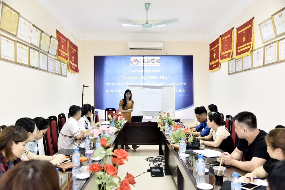 Lớp bồi dưỡng nghiệp vụ Báo chí(ảnh: baobackan).
