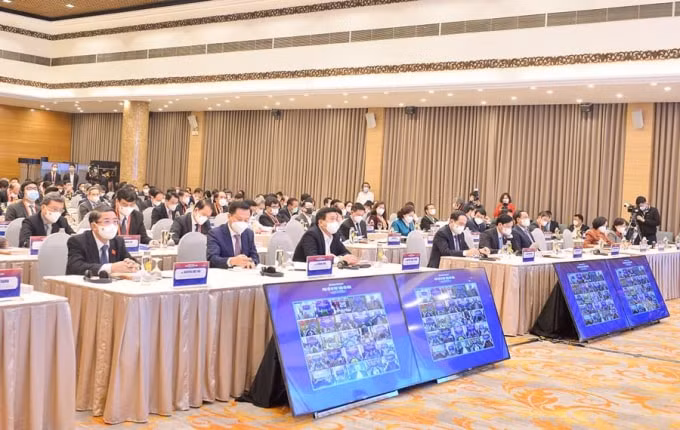 viet nam can them 840000 ty dong de bom vao nen kinh te hinh 1