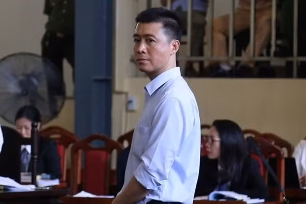 ky luat 4 can bo cong an tinh phu tho lien quan vu tha tu som cho phan sao nam hinh 1