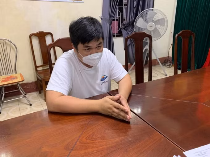 bat giu tai xe cho 4 nguoi trung quoc nhap canh trai phep hinh 1