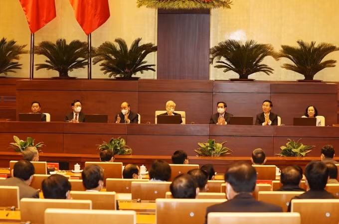 tong bi thu nguyen phu trong chu tri hoi nghi can bo toan quoc ve xay dung chinh don dang hinh 2