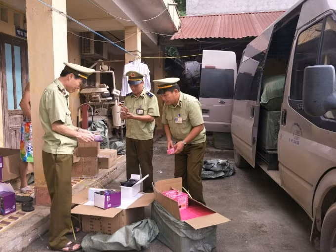 Liên tiếp thu giữ số lượng lớn hàng hoá nhập lậu. Ảnh: Cục quản lý thị trường Lạng Sơn