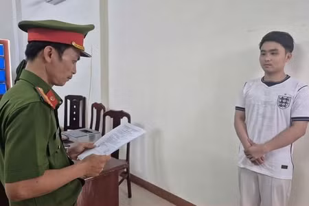 Đà Nẵng: Nhân viên cửa hàng điện thoại chiếm đoạt 84 iPhone mới xuất kho