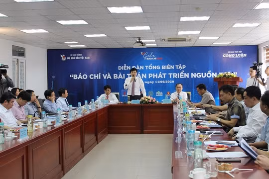 Diễn đàn Tổng Biên tập: "Báo chí và Bài toán phát triển nguồn thu"