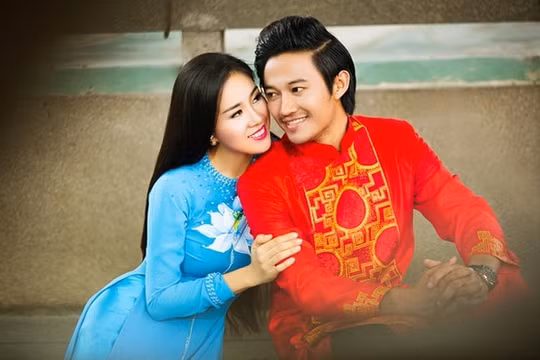 Lê Phương gửi hoa mừng trong ngày cưới của Quý Bình