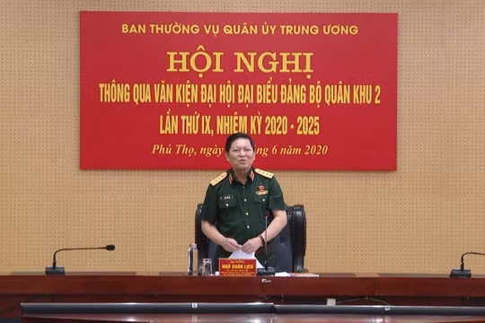 Bộ trưởng Bộ Quốc phòng Ngô Xuân Lịch làm việc với Đảng bộ Quân khu 2 tại Phú Thọ