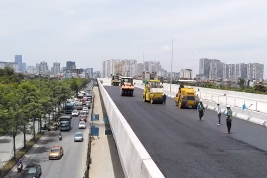 Hà Nội: Đường trên cao Mai Dịch - Nam Thăng Long thông xe trước ngày 10/10