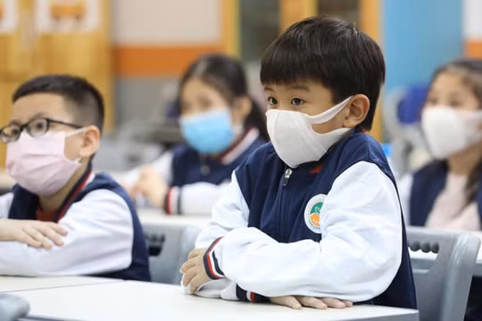 Hà Nội tiếp tục cho học sinh nghỉ học thêm một tuần