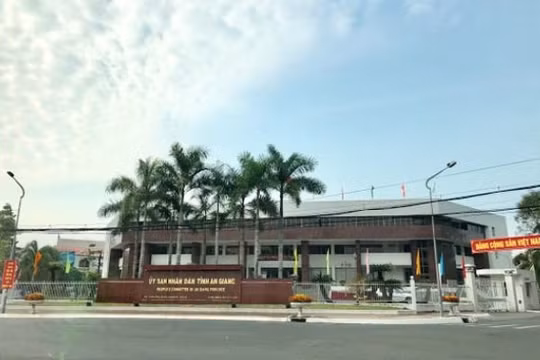 An Giang cho 34 cán bộ “nợ” tiêu chuẩn bổ nhiệm được hoàn thiện hồ sơ