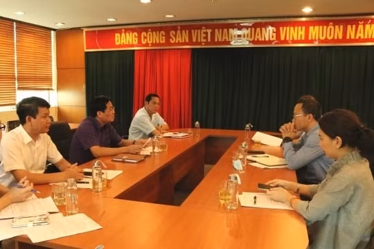 Báo điện tử Đảng Cộng sản: Tăng cường tuyên truyền trật tự an toàn giao thông