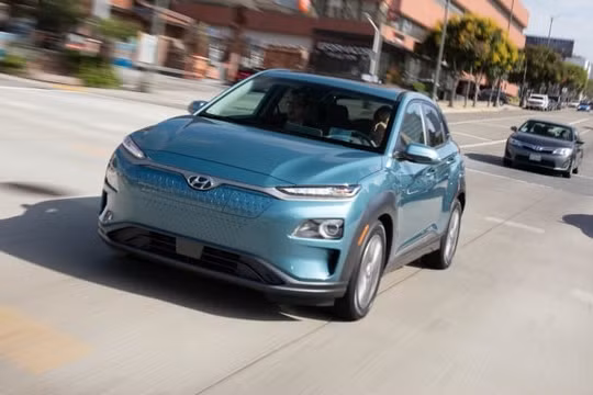 Hyundai triệu hồi hơn 25.000 xe chạy điện Kona tại Hàn Quốc