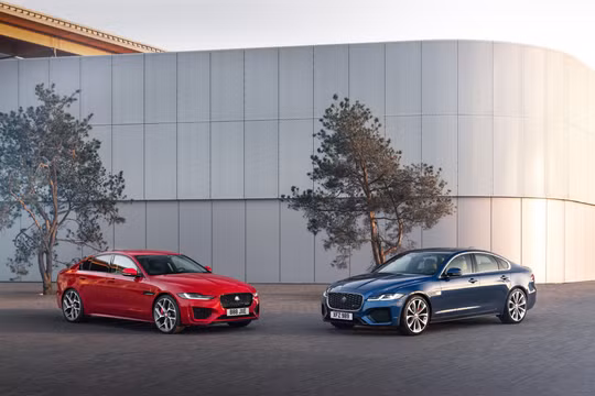 Chi tiết hai mẫu xe Jaguar XF Saloon và XF Sportbrake hoàn toàn mới