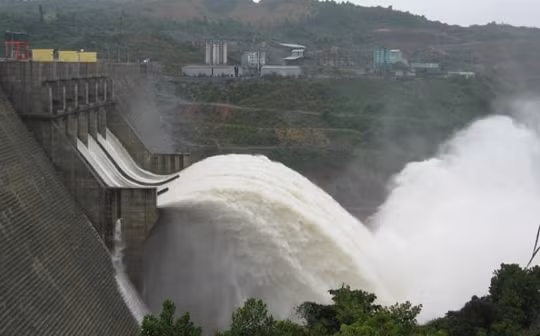 Hồ Thủy điện Hòa Bình xả lũ khoảng 3.900 m3/s