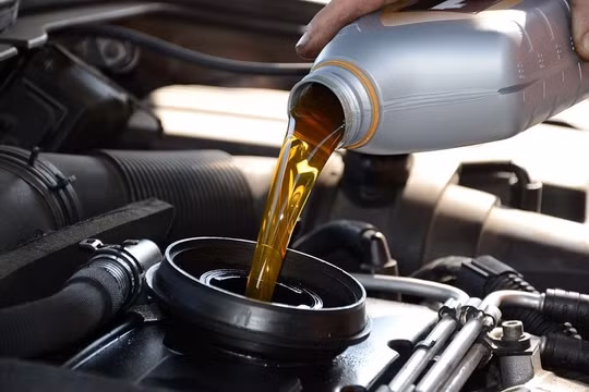 6 loại chất lỏng tài xế cần chú ý khi lái xe ô tô