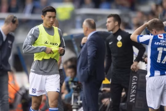 Đoàn Văn Hậu nhận lệnh hội quân cùng SC Heerenveen