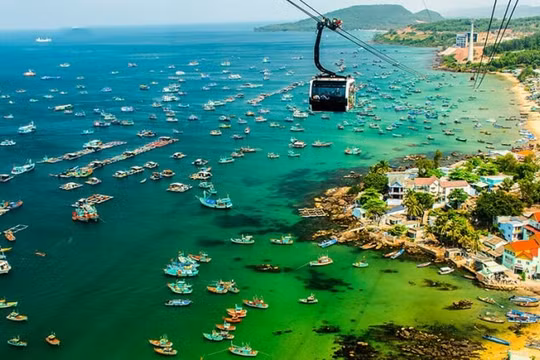 Phú Quốc mở lại đường bay nội địa, du khách trong nước đã có thể đến với “đảo ngọc” dịp lễ 30/4