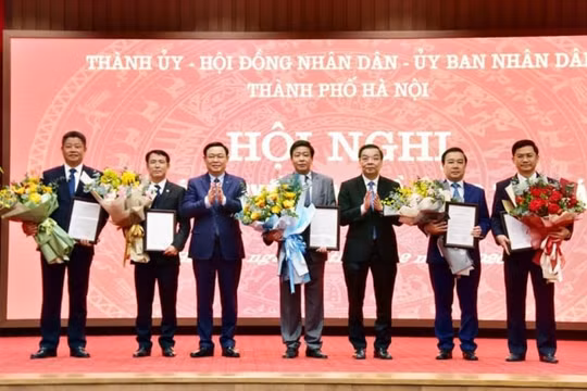 Phân công công tác Chủ tịch và các Phó Chủ tịch UBND TP Hà Nội