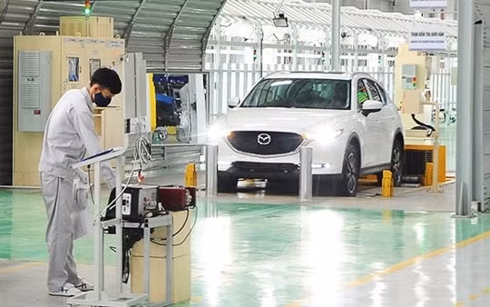 Dừng chính sách giảm 50% phí trước bạ ôtô sản xuất, lắp ráp trong nước
