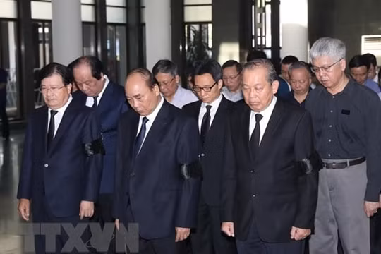 Lãnh đạo Đảng và Nhà nước viếng đồng chí Vũ Mão