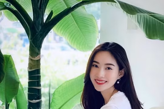 Bí kíp 'hô biến' vóc dáng sau sinh của hai mỹ nhân Việt