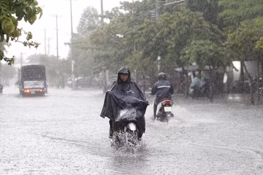 Dự báo thời tiết (4/7): Vùng núi Bắc Bộ tiếp tục mưa giông