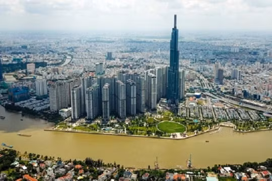 Cầu lớn, bất động sản TP Hồ Chí Minh tăng, bất chấp Covid-19
