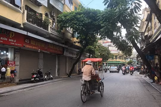Kinh doanh phố cổ Hà Nội đìu hiu vì dịch Covid-19