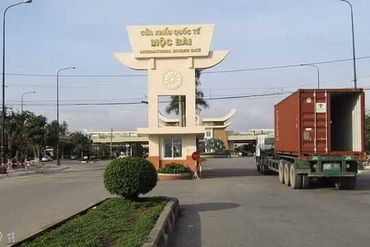 Đã tìm đươc tài xế bị sốt, trốn khỏi khu cách ly gần biên giới Tây Ninh