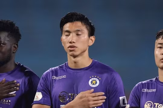 Đoàn Văn Hậu lọt vào tầm ngắm đội bóng hàng đầu Hàn Quốc