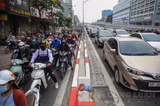 Gỡ 'nút thắt' ùn tắc giao thông đường vành đai 2