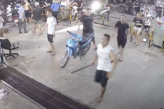 Mâu thuẫn ở chung cư khiến 3 người phải nhập viện