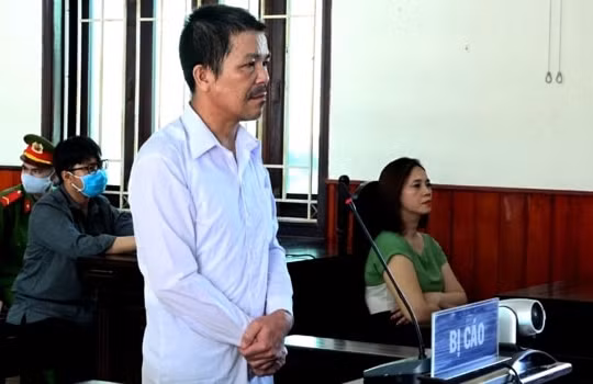Kẻ sát hại người tình bằng 35 nhát dao lĩnh án chung thân