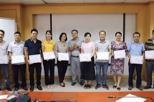 Bồi dưỡng nghiệp vụ sản xuất video cho báo điện tử trên thiết bị di động
