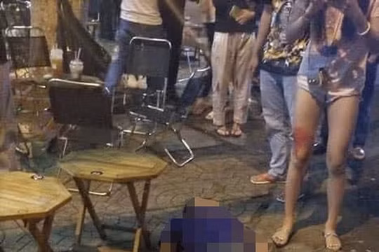 Đắc Lắk: Nam thanh niên ngồi uống cafe bị một đối tượng đâm trọng thương