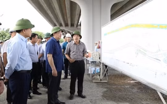 Bí thư Thành ủy Hà Nội ‘thúc’ tiến độ 5 dự án giao thông trọng điểm Thủ đô
